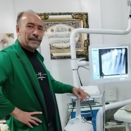 دکتر مصطفی ملک محمدی